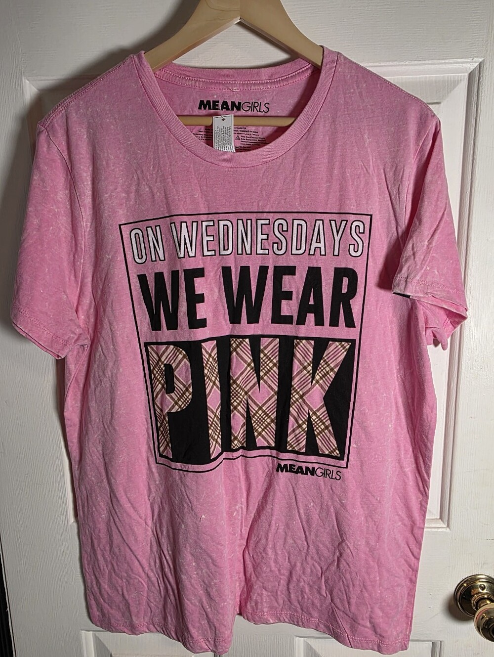 Mean Girls Pink Graphic Tee - "On Wednesdays We Wear Pink" Size Large